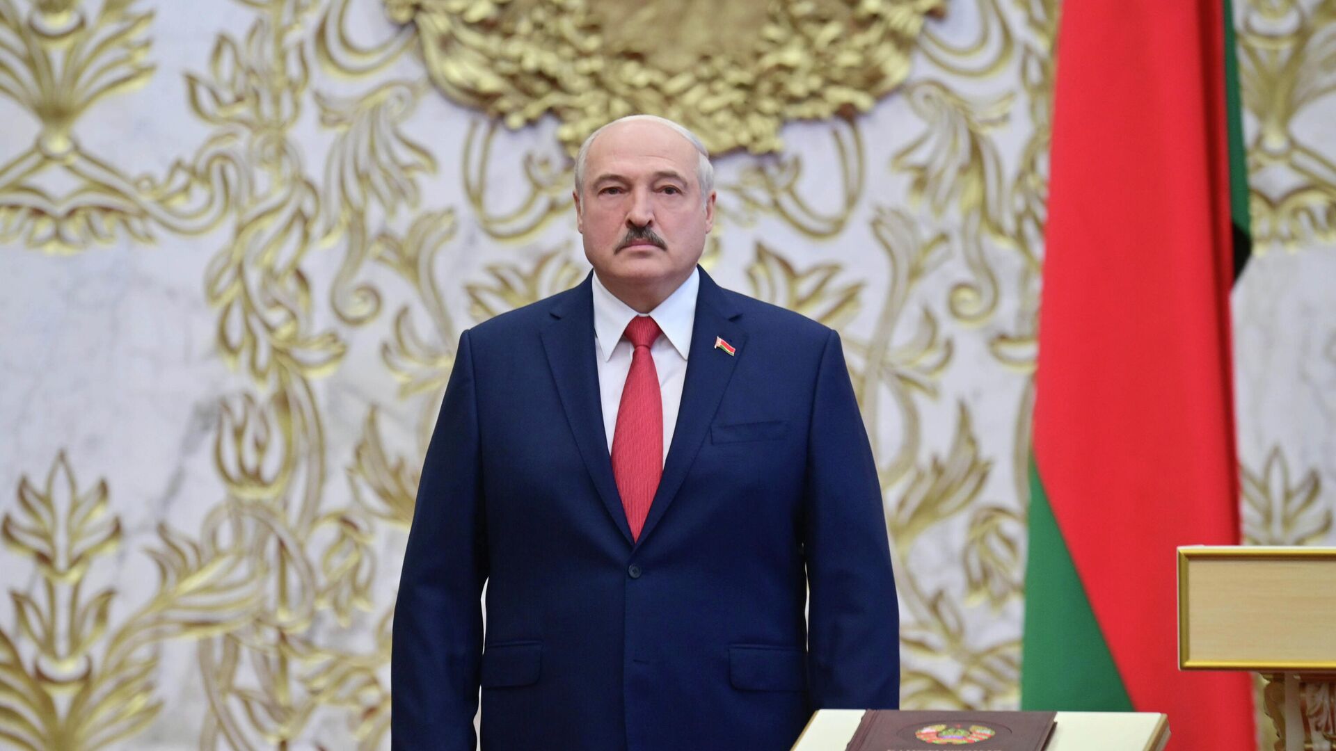 Президент Белоруссии Александр Лукашенко на церемонии инаугурации в Минске - РИА Новости, 1920, 01.10.2020