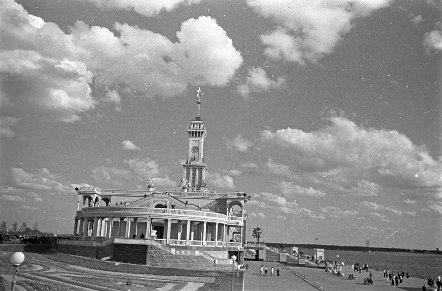Северный речной вокзал. Москва, 1938 год. Северный речной вокзал. Москва, 1938 год.