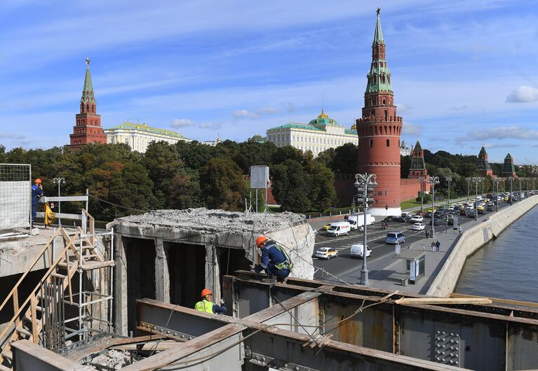 Ремонт Большого Каменного моста в Москве