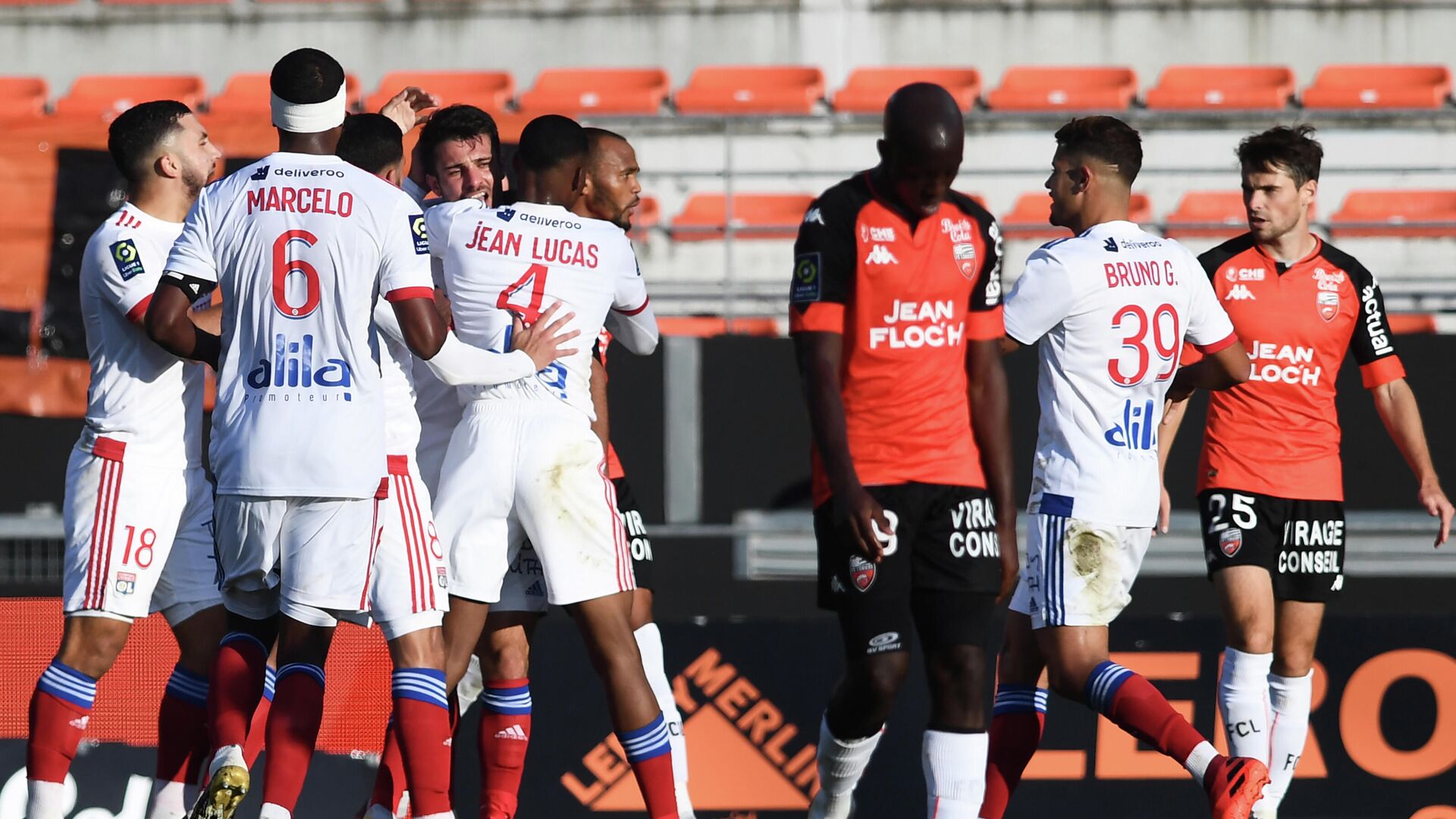 Игровой момент матча Лорьян - Лион - РИА Новости, 1920, 27.09.2020