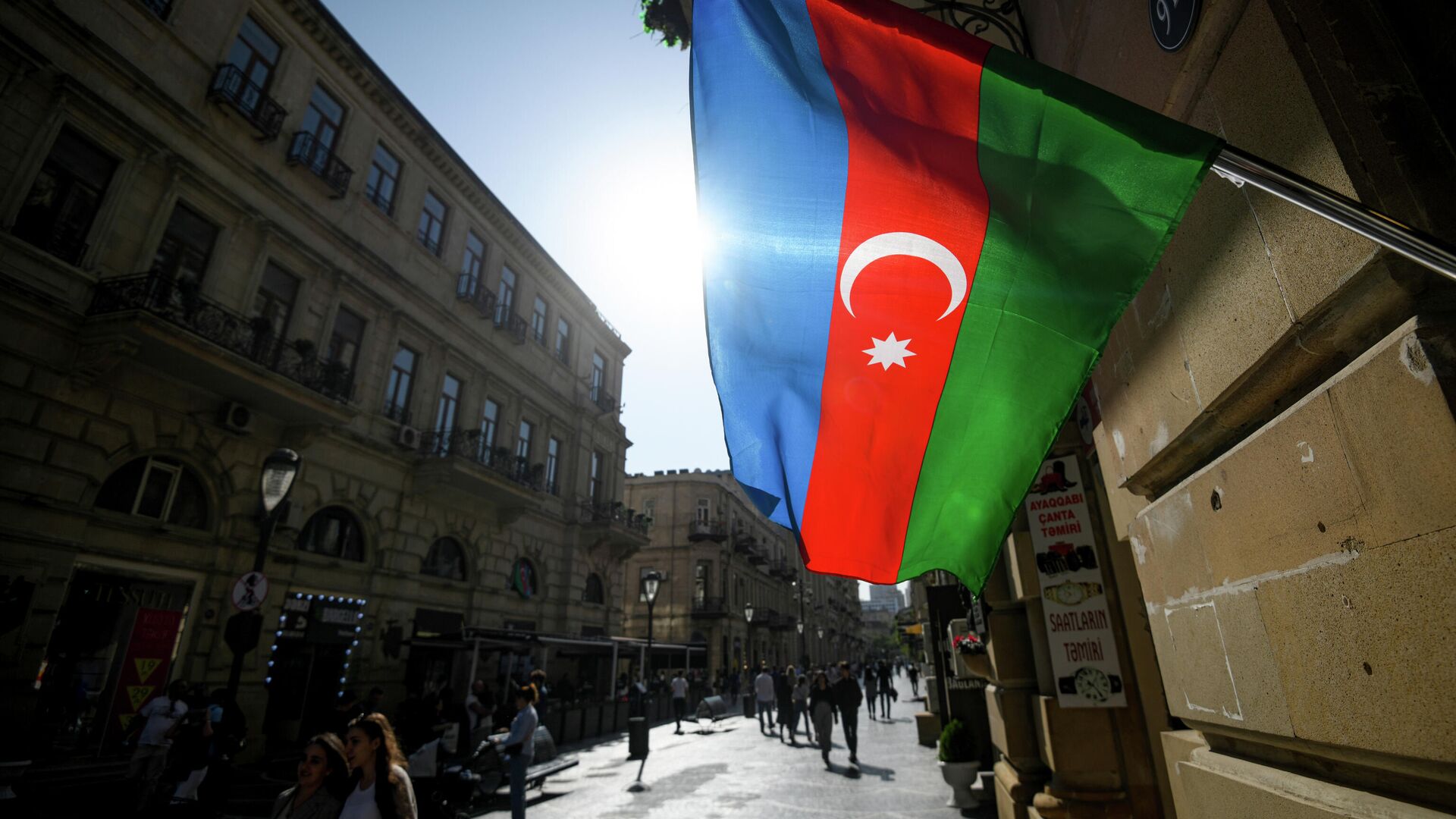 Флаг Азербайджана в Баку - РИА Новости, 1920, 05.08.2022