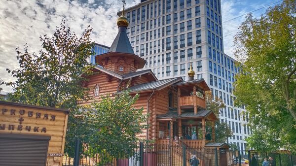 храм в честь преподобного Андрея Рублева на Верхней Масловке в Москве (городок художников)