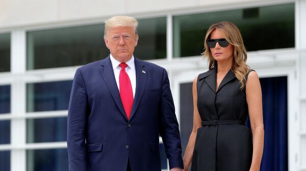 Президент США Дональд Трамп и его жена Меланья
