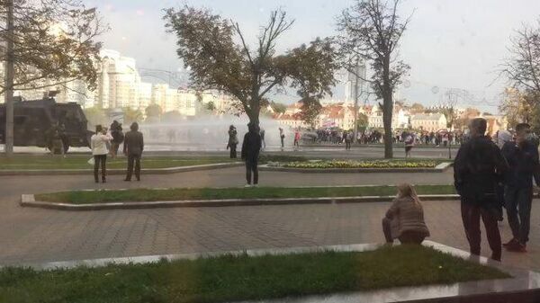 Применение водометов на акции протеста в Минске