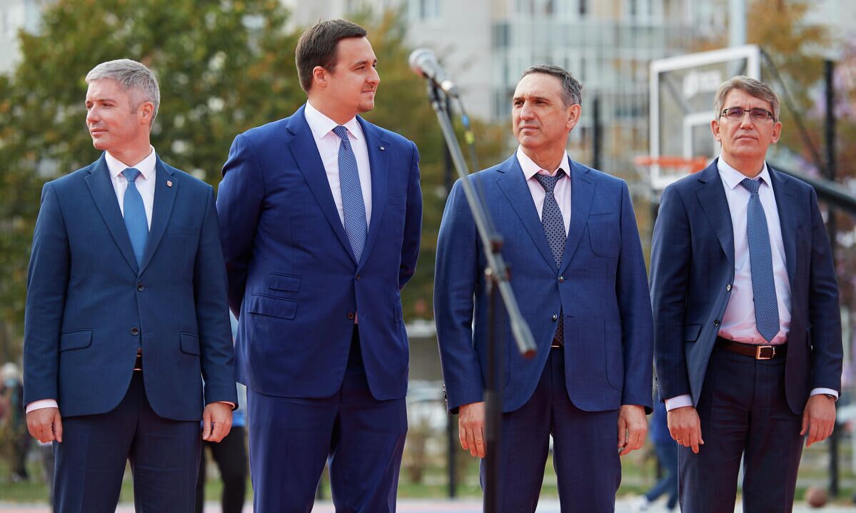 ПСБ открыл первый в России центр уличного баскетбола по стандарту ФИБА - РИА Новости, 1920, 07.10.2020