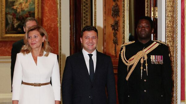 Президент Украины Владимир Зеленский с супругой Еленой во время аудиенции в Букингемском дворце в Лондоне