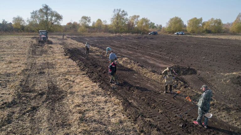 Раскопки в районе деревни Хворостянка Куркинского района Тульской области