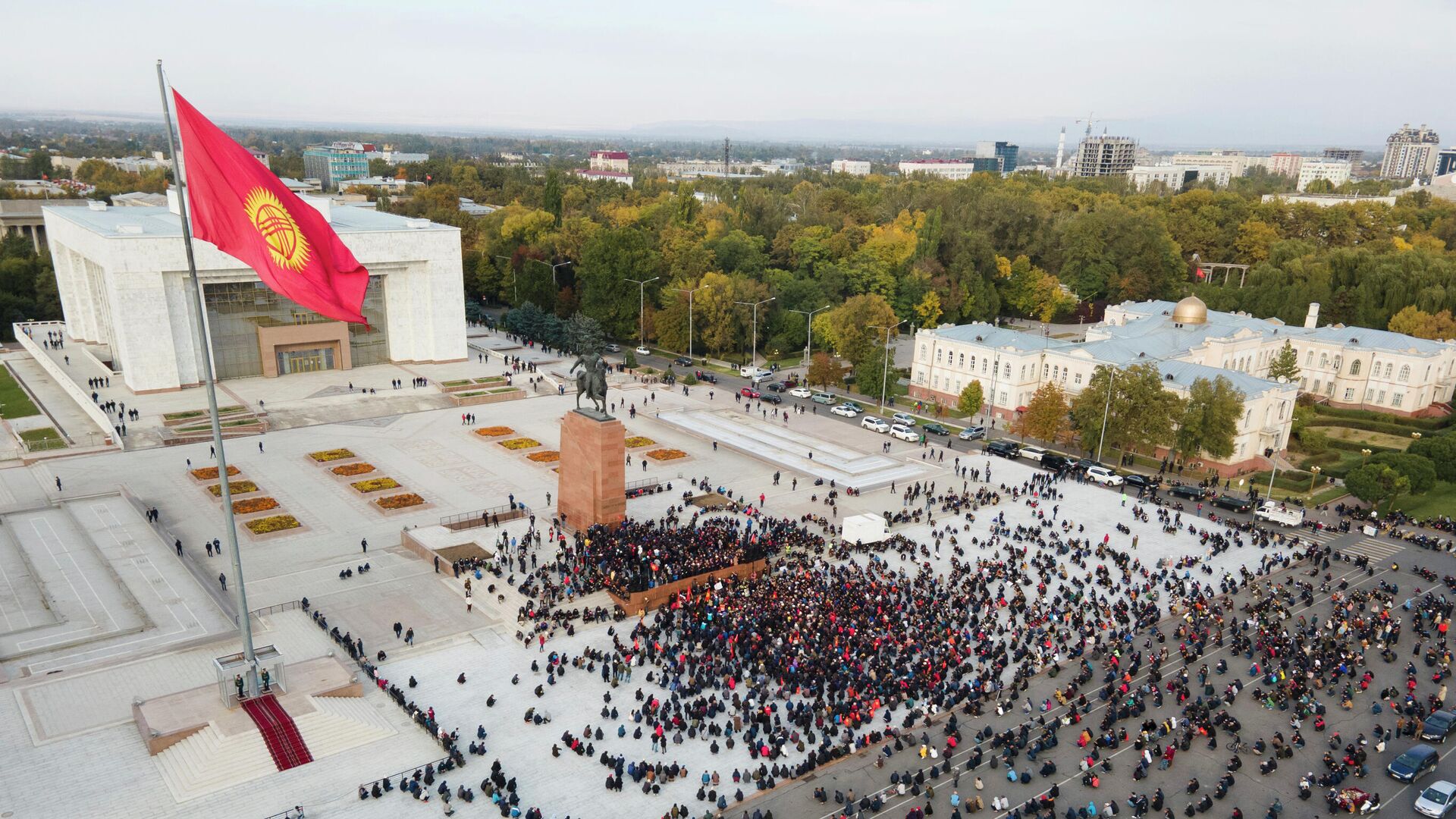 Ситуация в центре Бишкека - РИА Новости, 1920, 12.10.2020