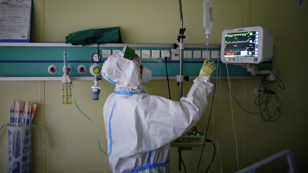 Медицинский работник в городской клинической больнице № 52 в Москве