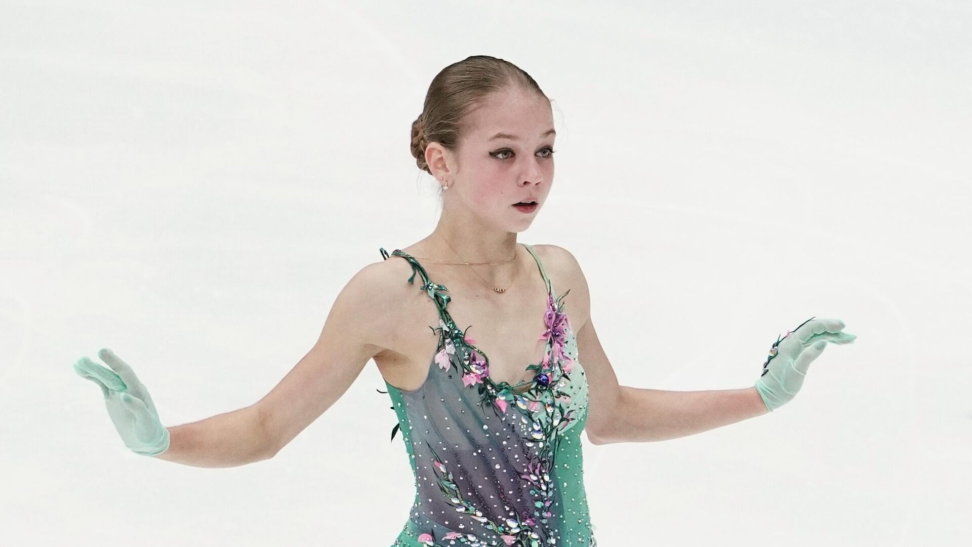 Александра Трусова выступает с короткой программой Александра Трусова выступает с короткой программой - РИА Новости, 1920, 10.10.2020