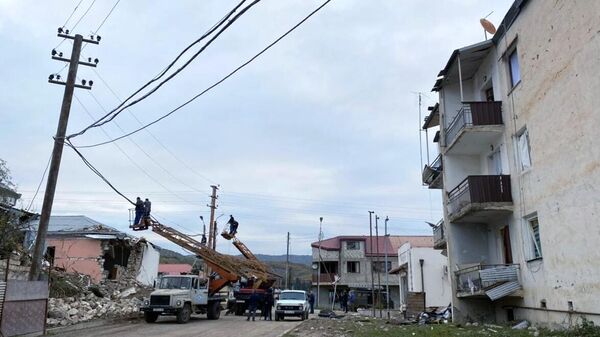 Восстановление электрических сетей, пострадавших в результате обстрелов в Степанакерте