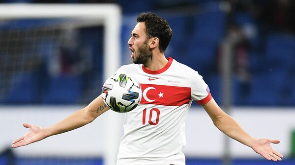 Нападающий сборной Турции Хакан Чалханоглу