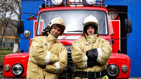 Участники добровольной дружины пожарных в Приморье