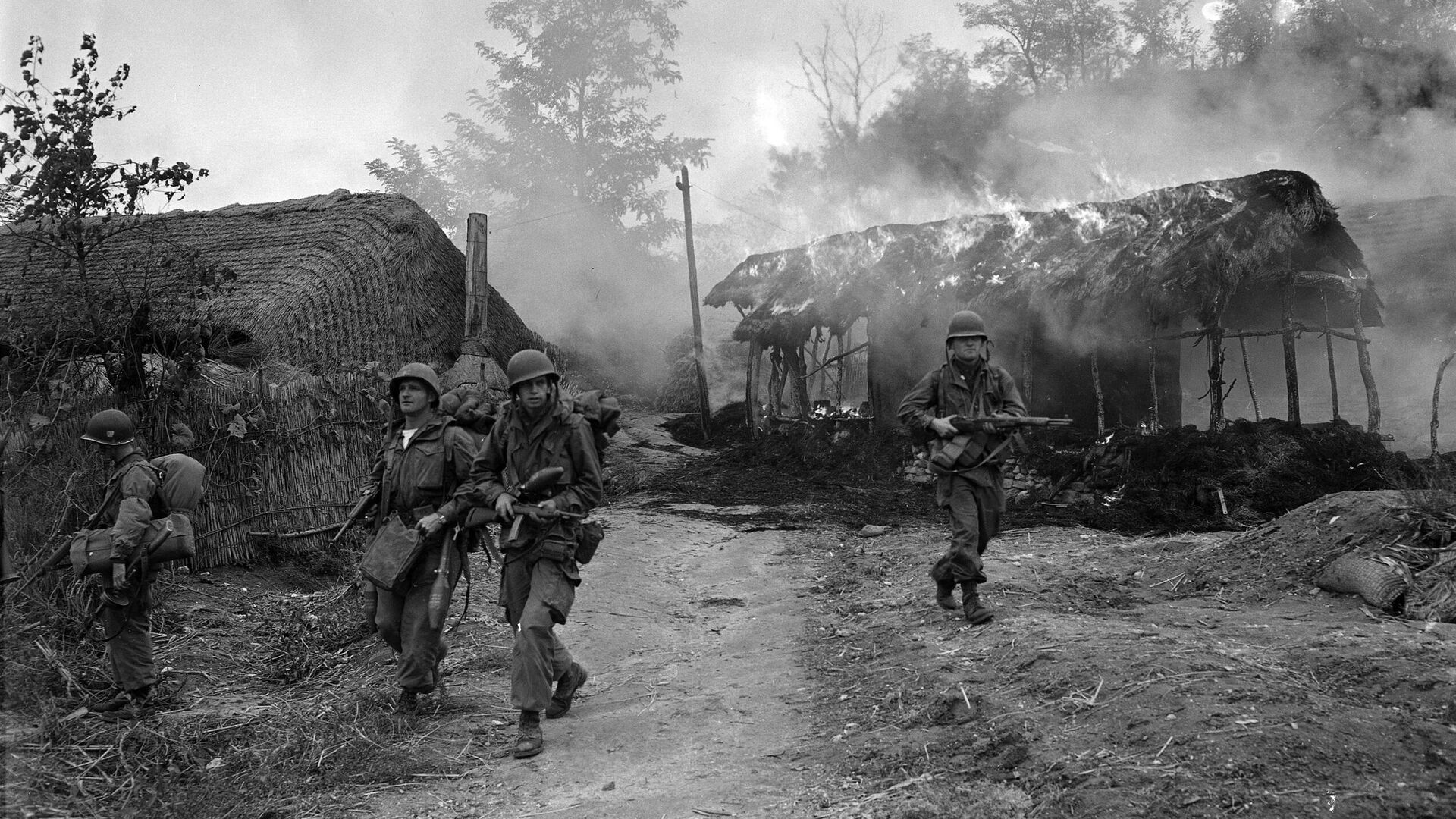 Корейская война. Американские военные в Сукчене, Северная Корея. 20 октября 1950 года  - РИА Новости, 1920, 26.11.2020