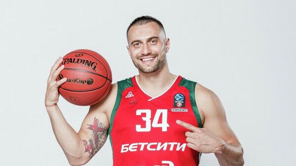 Баскетболист Иван Паунич