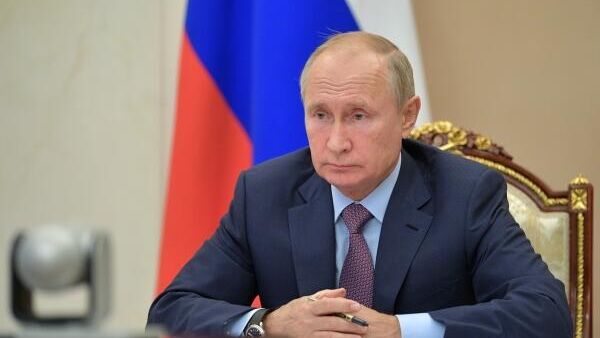 Путин объявил о регистрации в России второй вакцины от коронавируса