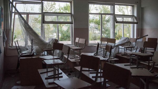 Класс разрушенной школы № 10 в Степанакерте