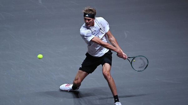 Germany's Alexander Zverev returns a ball to Spain's Fernando Verdasco during the men‘s tennis tournament of the 'Bett1Hulks Indoors' at the Lanxess Arena in Cologne, western Germany, on October 15, 2020. (Photo by Ina FASSBENDER / AFP)