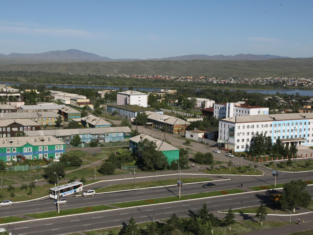 Тува присоединилась к шефству над районом и городом в ЛНР - РИА Новости,  10.05.2023