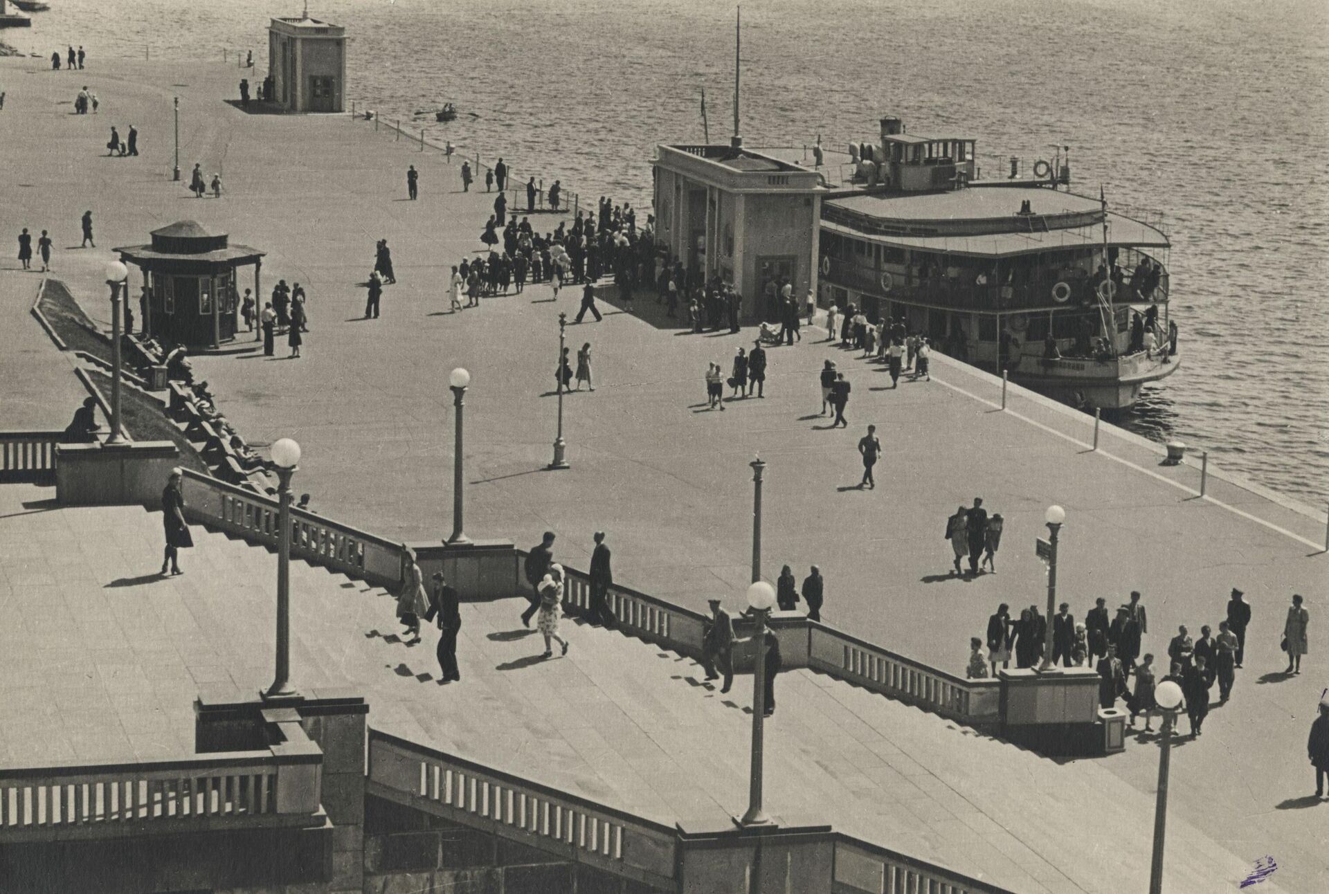 Грановский Н.С. фотография Пристань Химкинского речного вокзала - РИА Новости, 1920, 20.10.2020