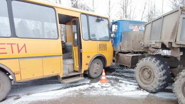 ДТП с участием школьного автобуса в Сосногорске