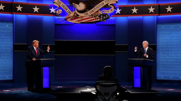 Дональд Трамп Джо Байден во время дебатов