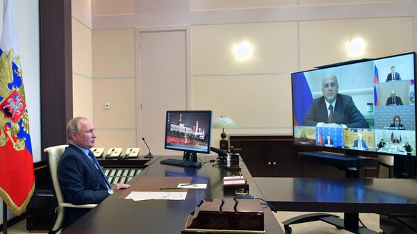 Президент РФ Владимир Путин проводит в режиме видеосвязи совещание по экономическим вопросам
