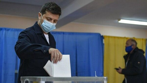 Президент Украины Владимир Зеленский проголосовал в Киеве на местных выборах, 