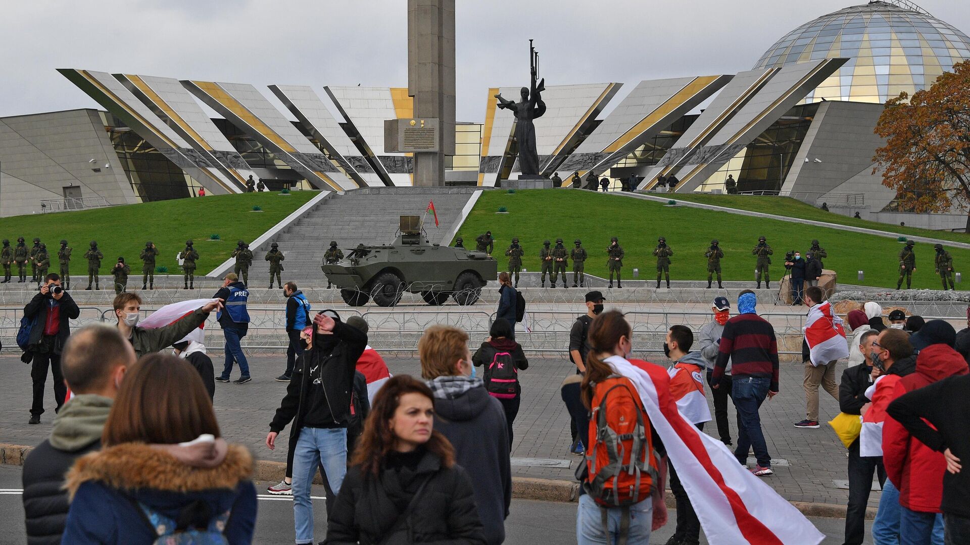 Участники акции протеста оппозиции Народный ультиматум в Минске - РИА Новости, 1920, 25.10.2020