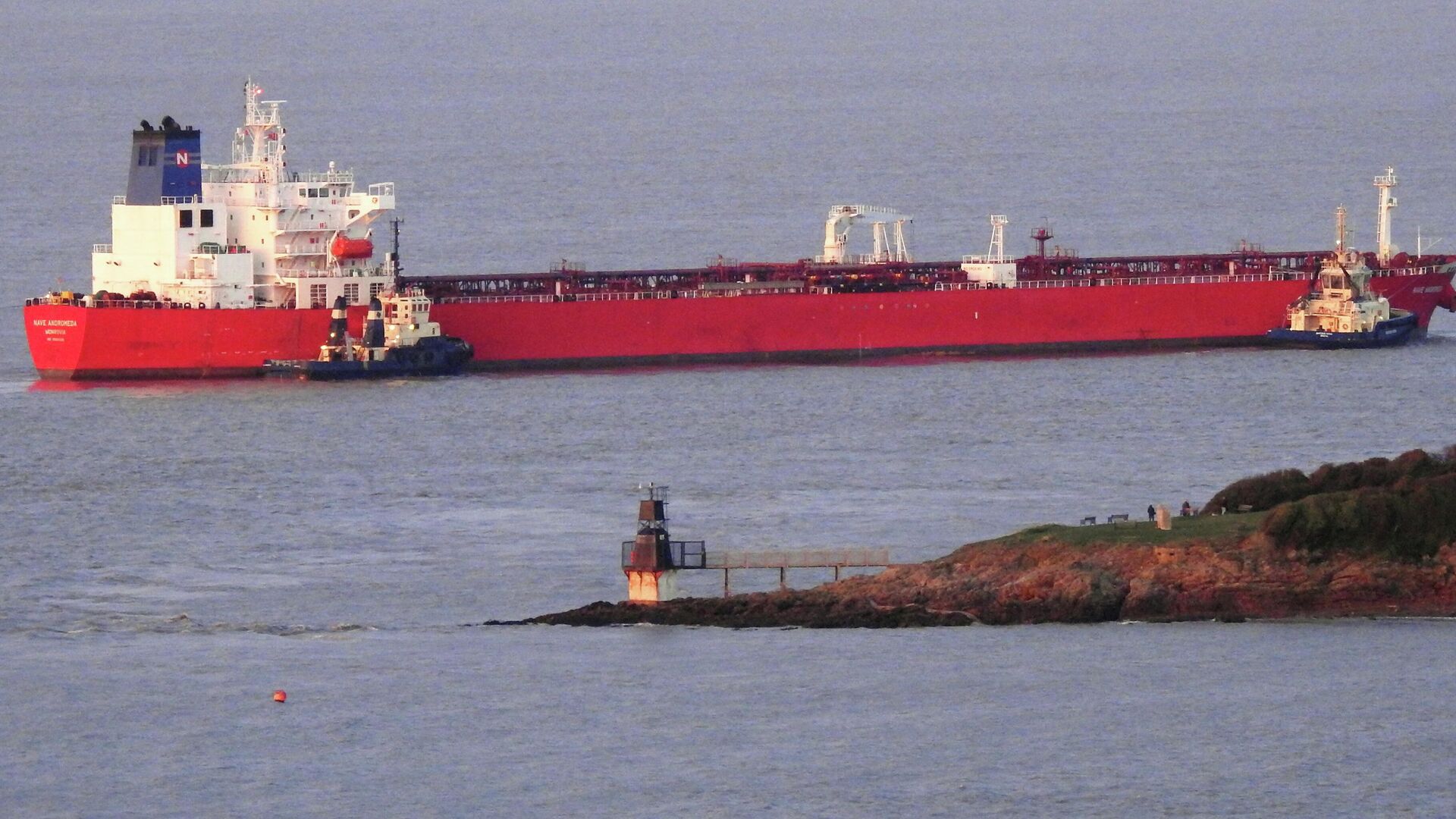 Танкер Nave Andromeda в Портисхеде, Великобритания - РИА Новости, 1920, 25.10.2020