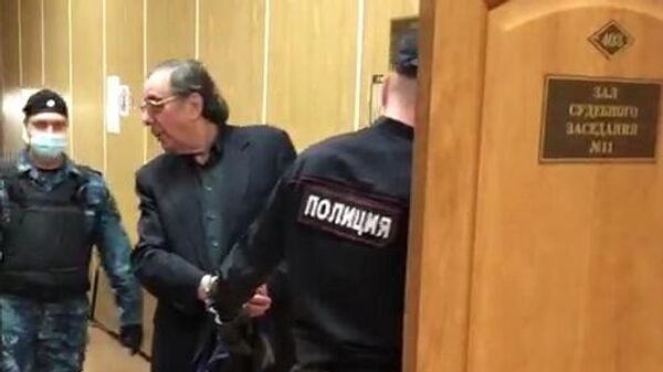 Юрист, меценат Михаил Цивин во время избрания меры пресечения в Хамовническом суде города Москвы