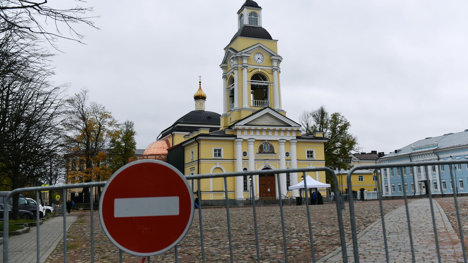 Спасо-Преображенский собор в Выборге, где проходит церемония прощания с депутатом горсовета Выборга, бизнесменом Александром Петровым - РИА Новости, 1920, 30.11.2020