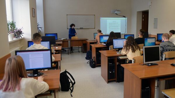Студенты Уральского федерального университета во время семинара в Екатеринбурге