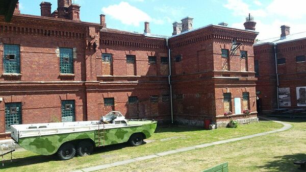 Здание военной тюрьмы в Каросте, Латвия