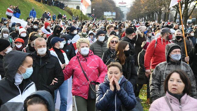 Участники несанкционированной акции Дзяды (Деды, Предки) в Минске.