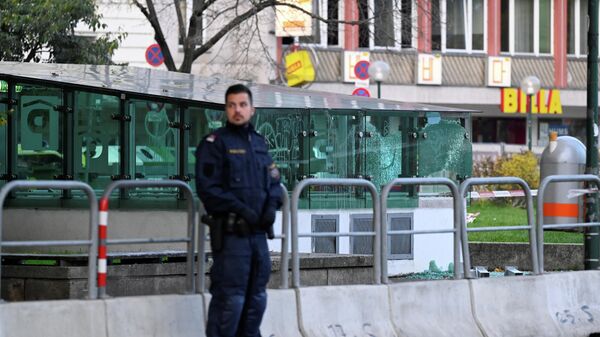 Полицейский после перестрелки в Вене, Австрия
