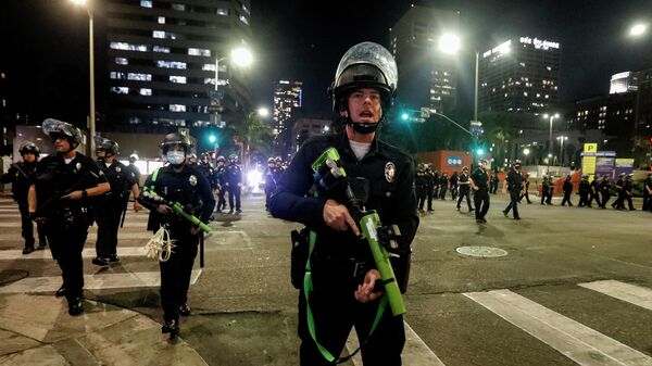 Полиция во время акции протеста в Лос-Анджелесе