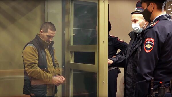 Обвиняемый в убийстве падчерицы во время оглашения приговора в Краснодарском краевом суде