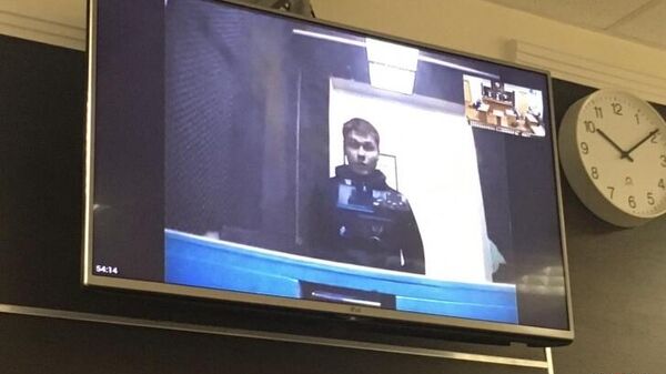 Александр Шабарчин на экране монитора во время заседания Пермского краевого суда. 5 ноября 2020