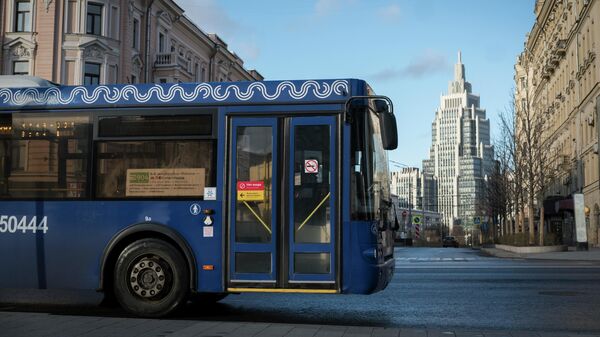 Автобус в районе Пушкинской в Москве
