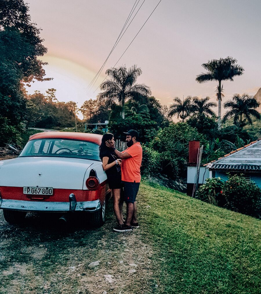 Влюбленная пара, Куба
