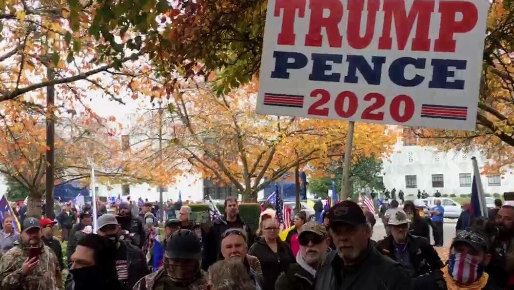 Митинг в поддержку действующего президента США Дональда Трампа в Салеме, столице штата Орегон - РИА Новости, 1920, 08.12.2020