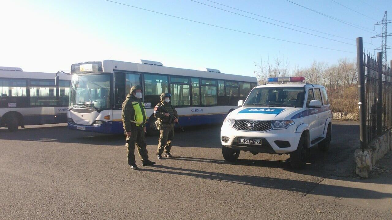 КПП на въезде на воронежский аэродром Балтимор. 9 ноября 2020 - РИА Новости, 1920, 09.11.2020