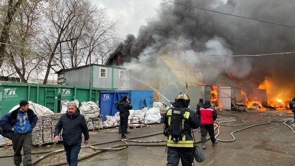 Пожар на 3-м Угрешском проезде в Москве