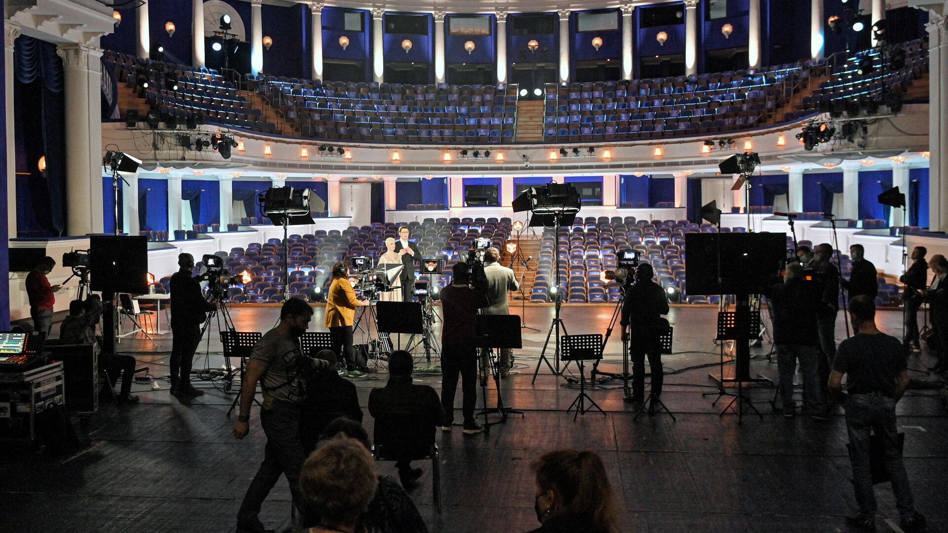 Театр Станиславского Ереван фото зала