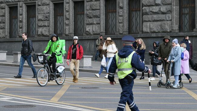 Пешеходный переход на одной из улиц в Москве