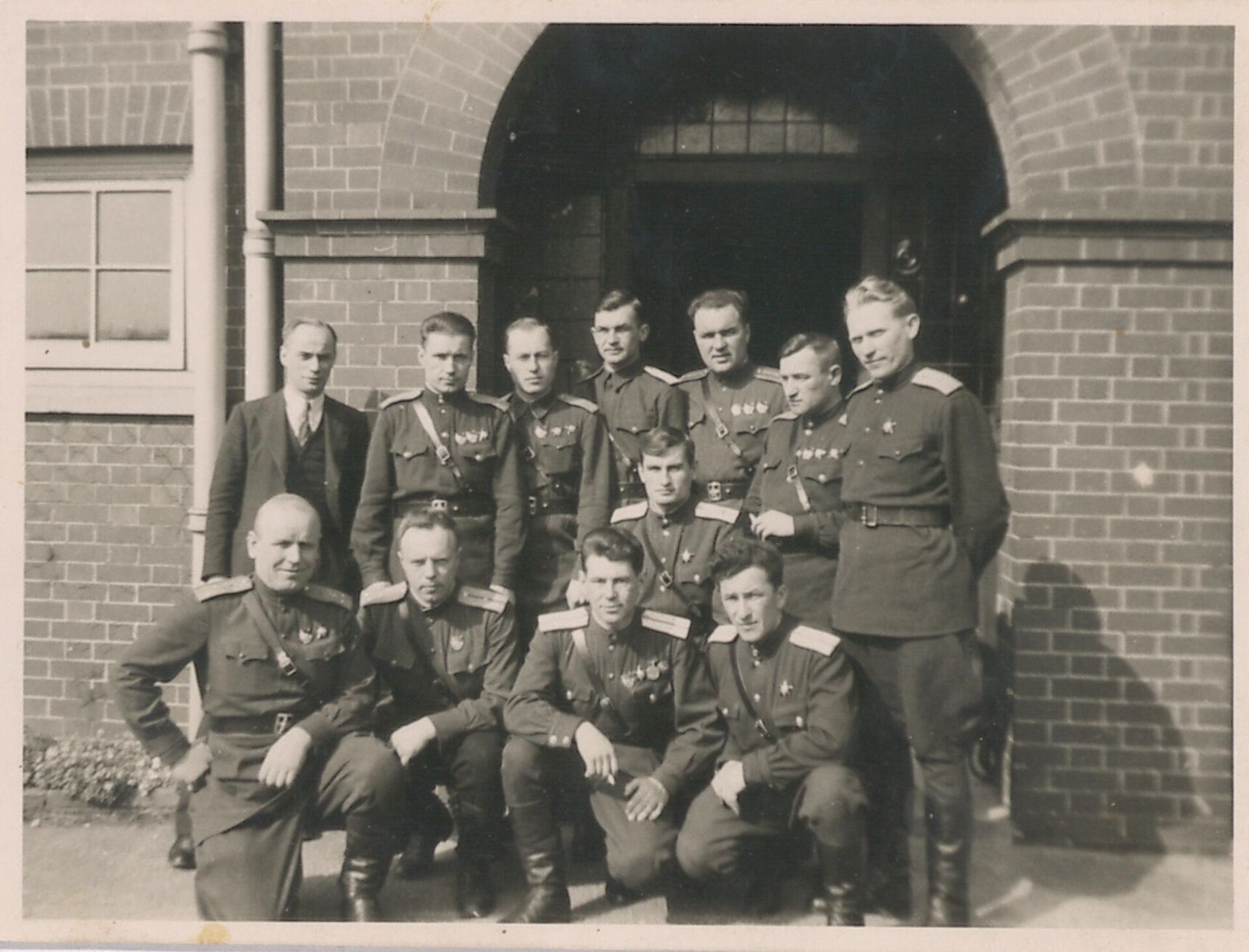 Группа советских летчиков из Московской авиагруппы особого назначения в Великобритании - РИА Новости, 1920, 11.11.2020
