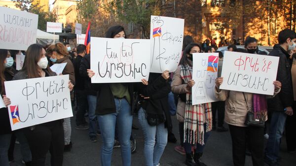 Антиправительственные митинги в Ереване