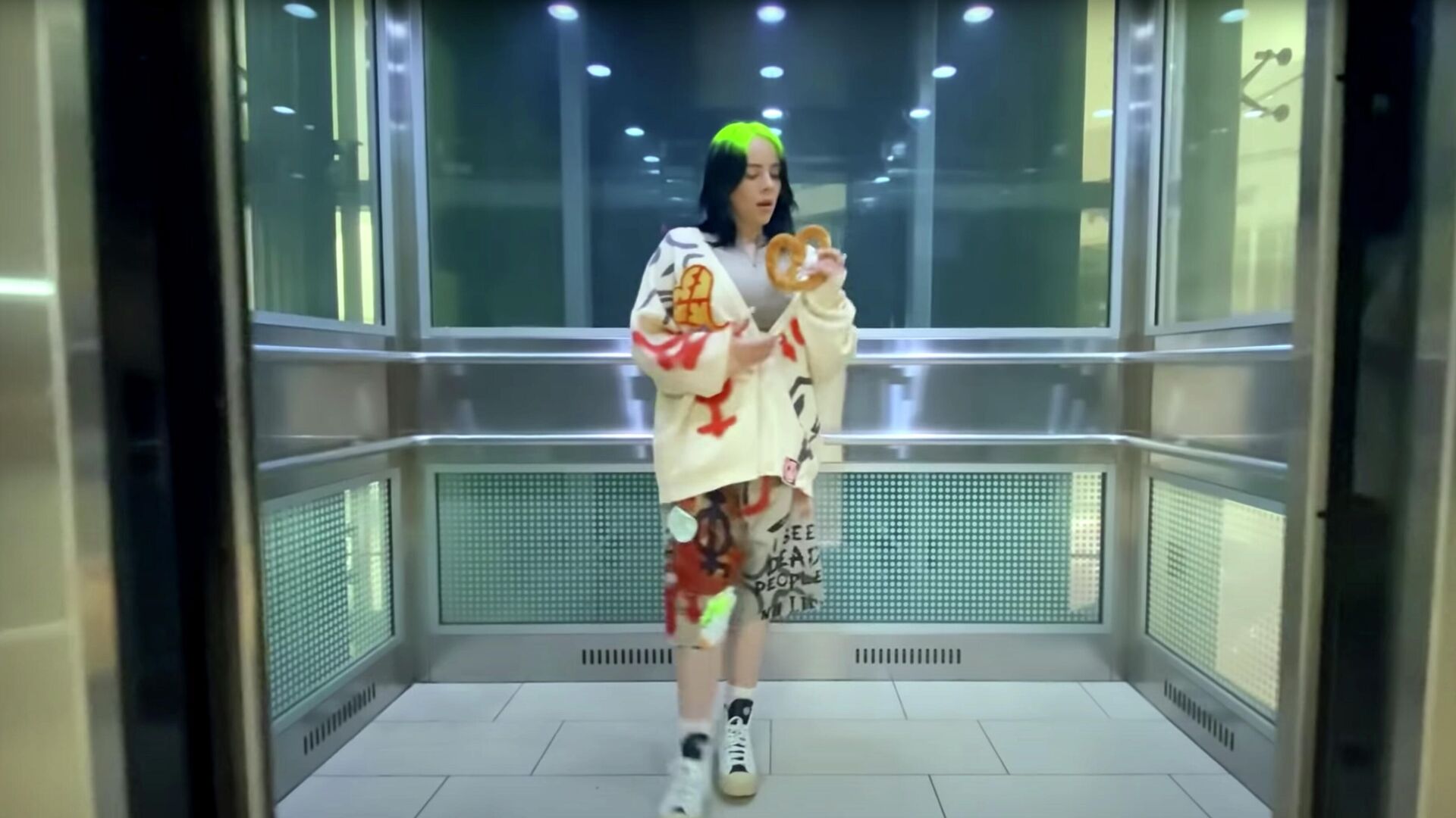 Billie Eilish - Therefore I Am. Кадр видео - РИА Новости, 1920, 14.11.2020