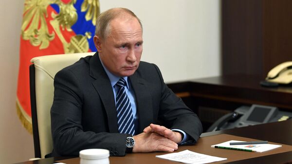 Президент РФ Владимир Путин проводит в режиме видеоконференции совещание по вопросу О гуманитарной миссии в Нагорном Карабахе